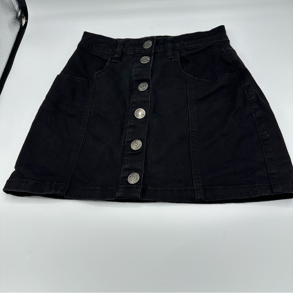 Almost Famous Black Button Front Mini Denim Skirt Size 0